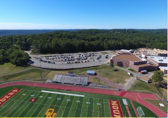 蒙特奥利弗高中3.jpg 蒙特奥利弗高中3.jpg